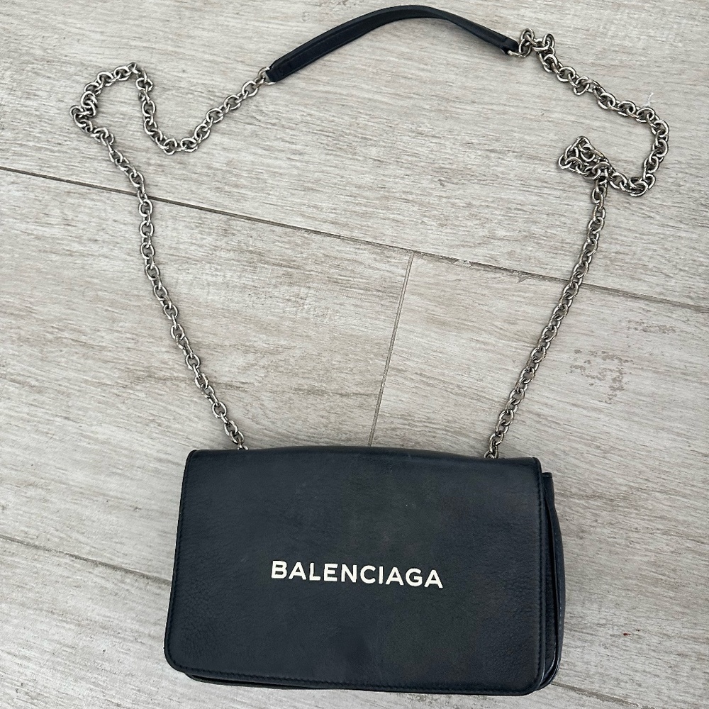 Balenciaga Everyday Chain Wallett Leather